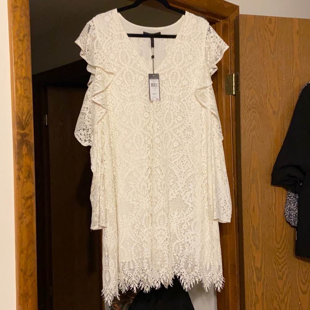 Gorgeous cold shoulder Marian dress NWT!!!